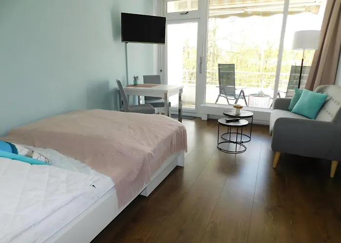 Strandnahes Appartement Ostseescholle mit Balkon , Parkplatz Timmendorfer Strand